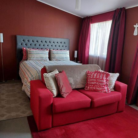 Bed And Breakfast Happy Home Taupo Accommodation Eksteriør billede