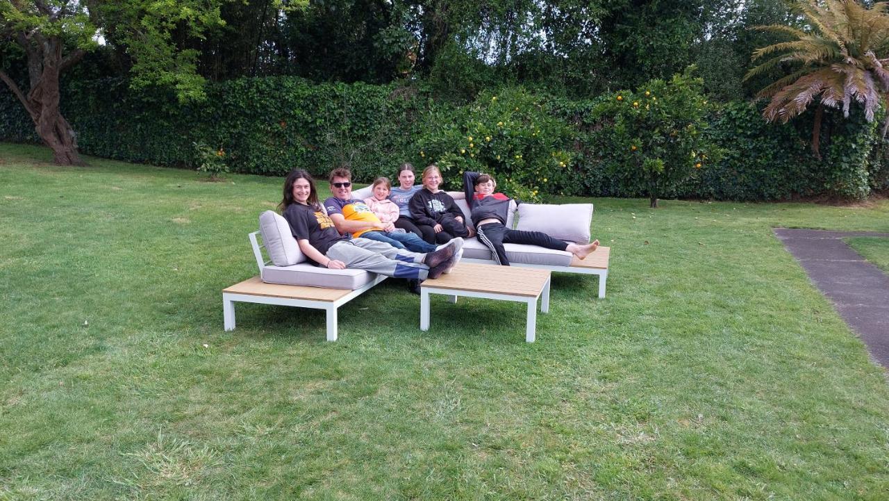 Bed And Breakfast Happy Home Taupo Accommodation Eksteriør billede