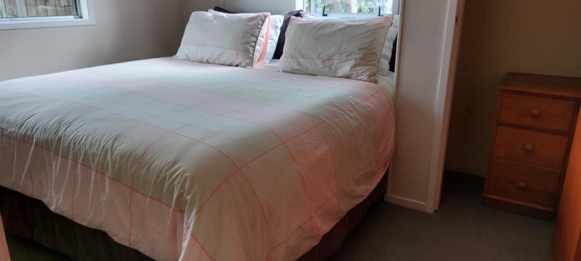 Bed And Breakfast Happy Home Taupo Accommodation Eksteriør billede