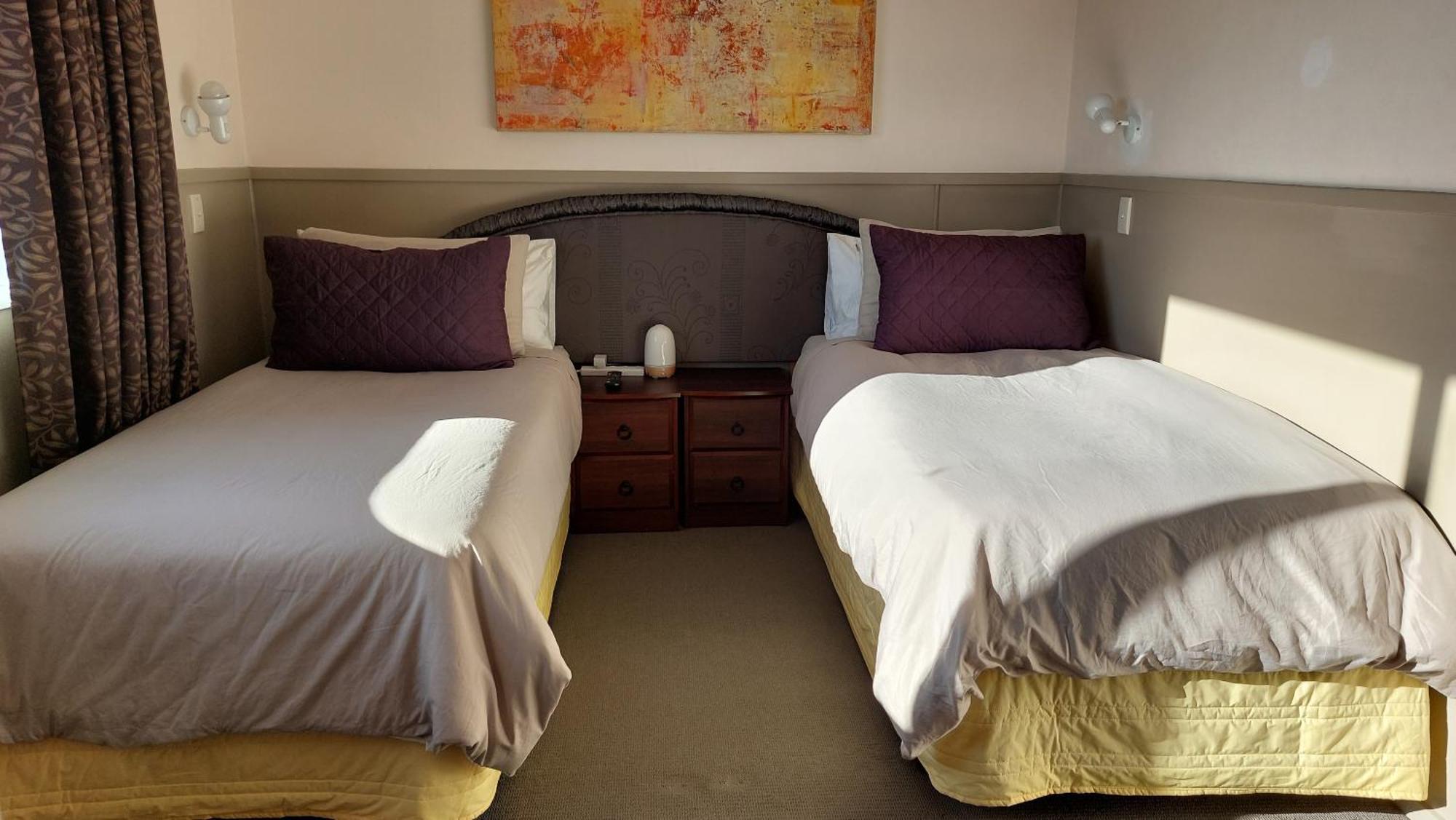 Bed And Breakfast Happy Home Taupo Accommodation Eksteriør billede
