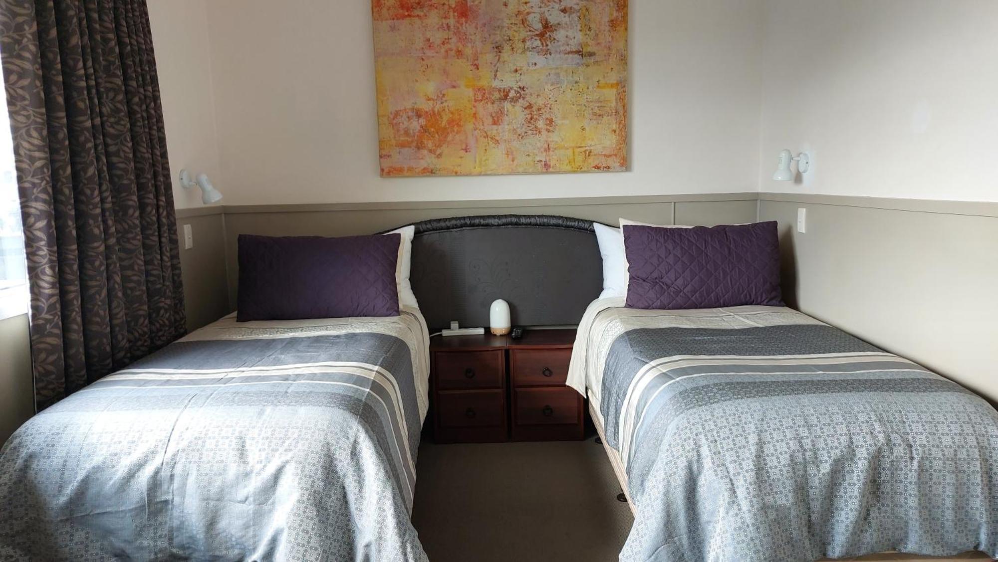 Bed And Breakfast Happy Home Taupo Accommodation Eksteriør billede