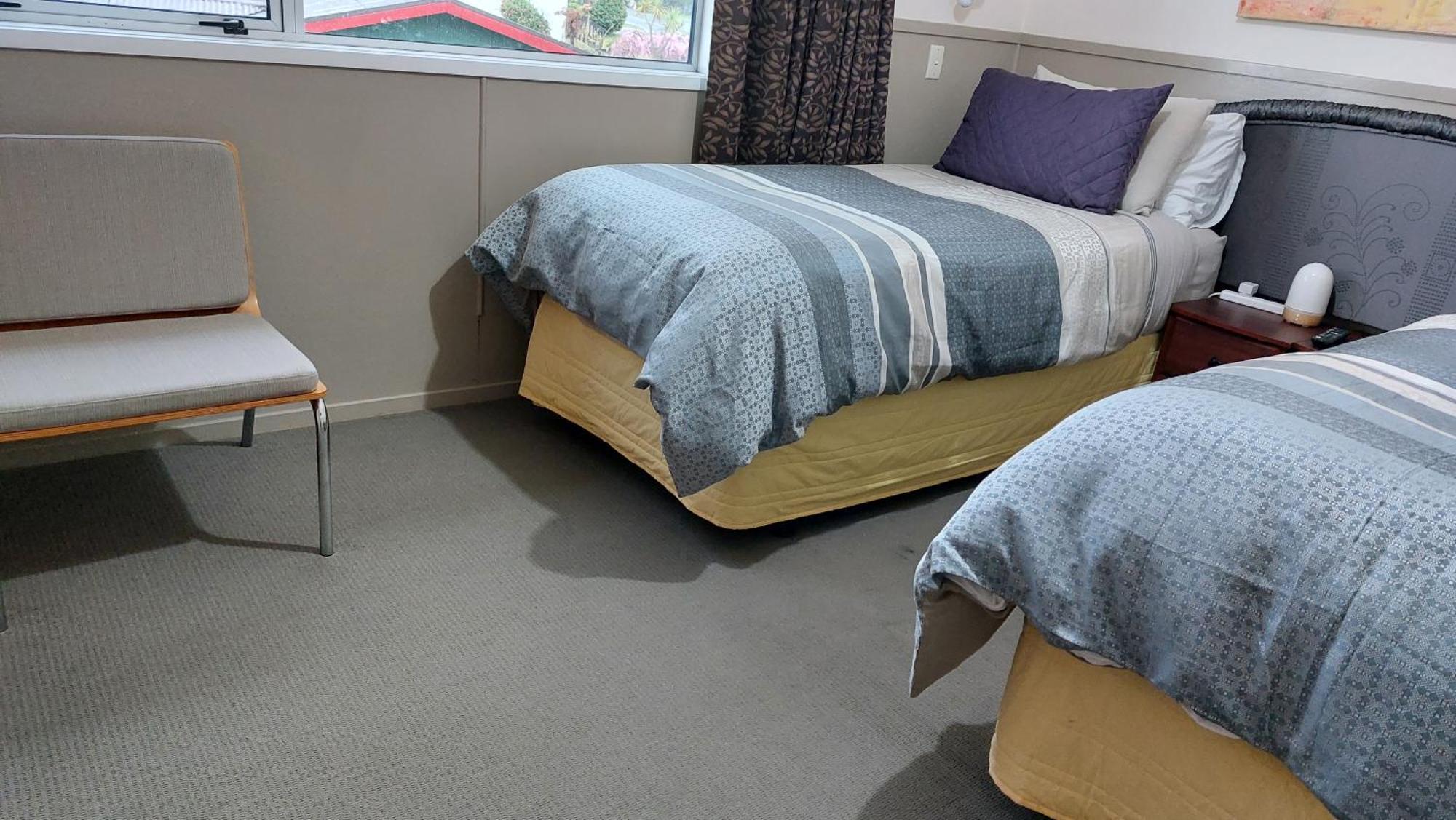 Bed And Breakfast Happy Home Taupo Accommodation Eksteriør billede